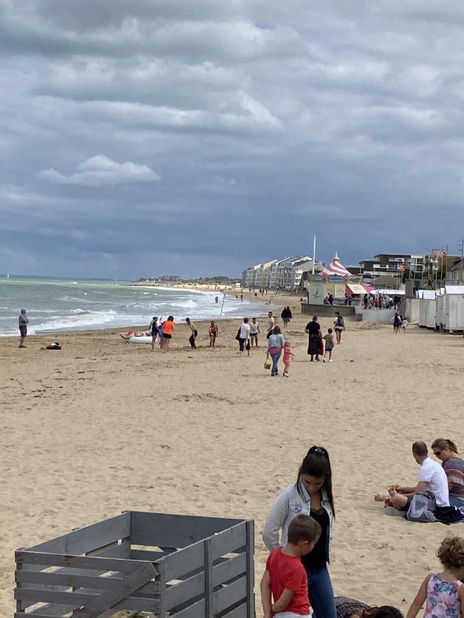Super Appartement Cosy, Parking Prive Courseulles-sur-Mer Bagian luar foto