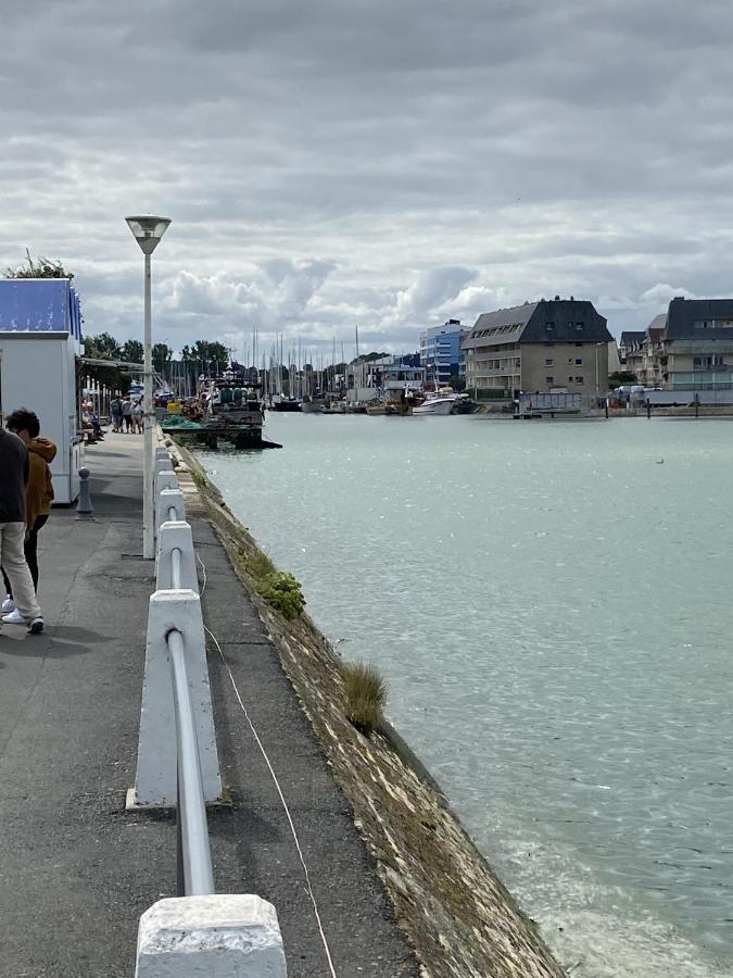Super Appartement Cosy, Parking Prive Courseulles-sur-Mer Bagian luar foto
